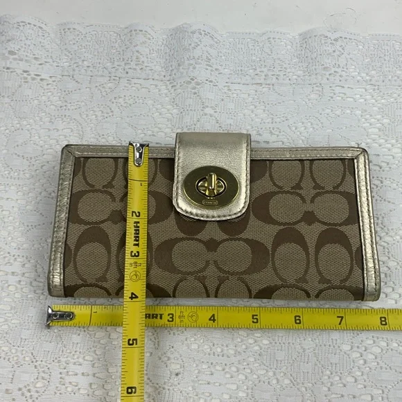 Vintage Coach Leather Fabric Wallet Signature C Turnkey opening Tan Gold shine - Picture 13 of 16